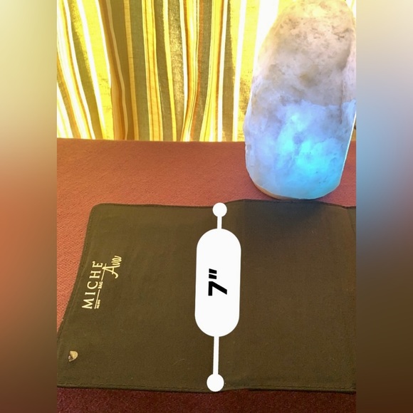 🌺🎁MICHE🌺FREE 🌺BUNDLE 🌺 Miche Ava Purse Changeable front face🌺
#TEM🍀#BILL5 - Picture 10 of 10